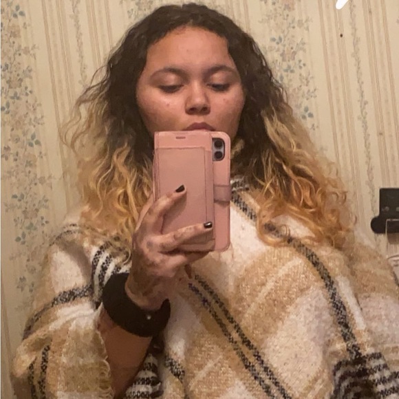 Meet your Posher, Alrighty - Picture 1 of 1